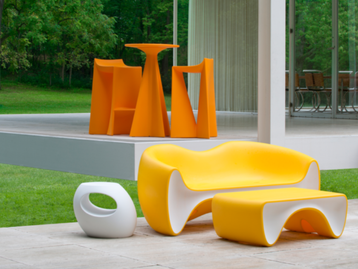balcony chairs and table