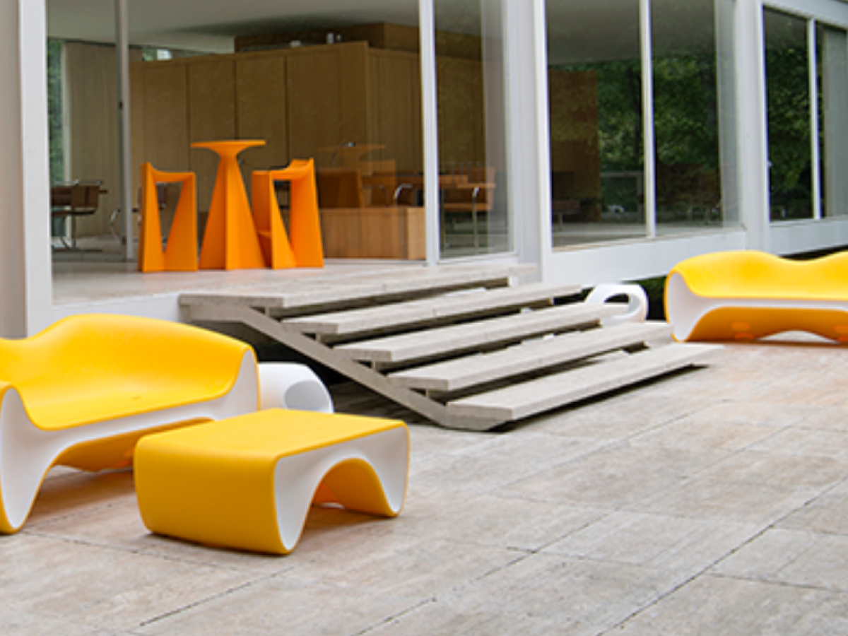 balcony chairs and table